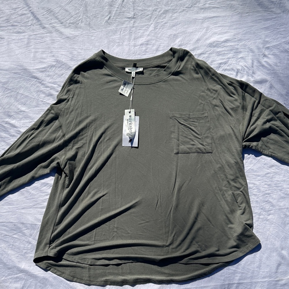 Workshop Republic Clothing  Women Dark Green Long Sleeve Tee. SIZE 3X
